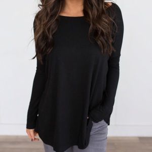 Long Sleeve Black Solid Knit